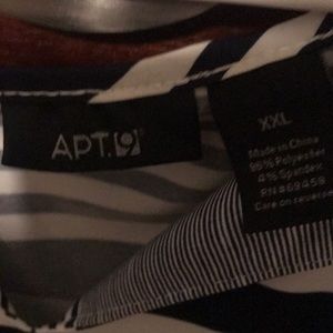 EUC Apt 9 XXL Navy/White 3/4 length sleeve Blouse